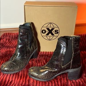 OXS Black Crackle Leather Ankle Boots